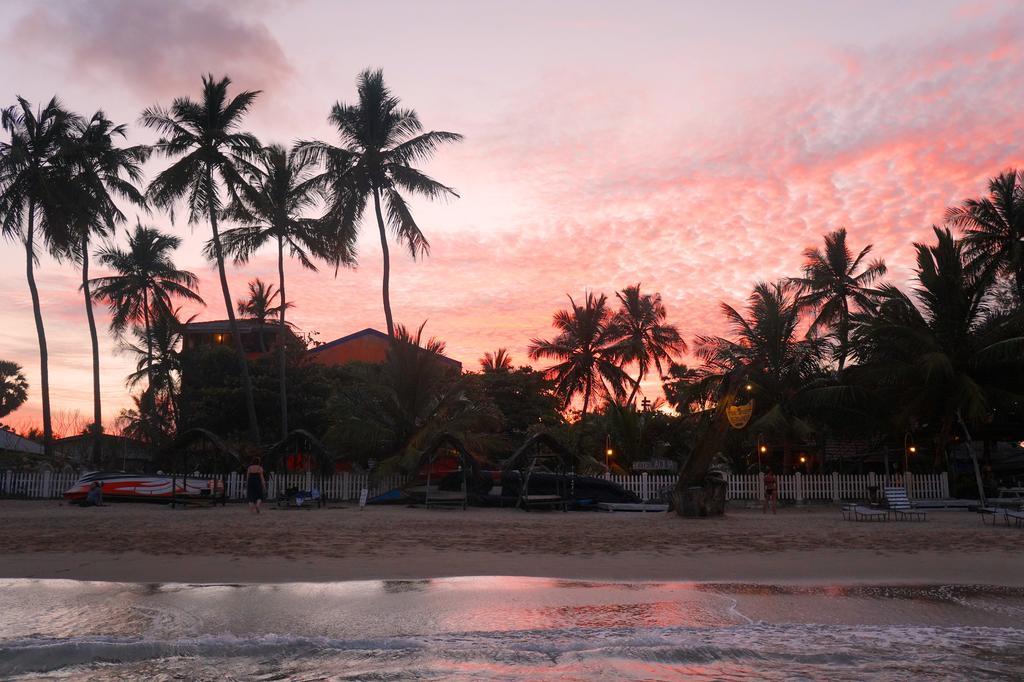 Little White House Hotel Trincomalee Luaran gambar